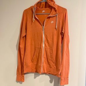 🏃🏻‍♀️ Nike Hooded Zip-Up